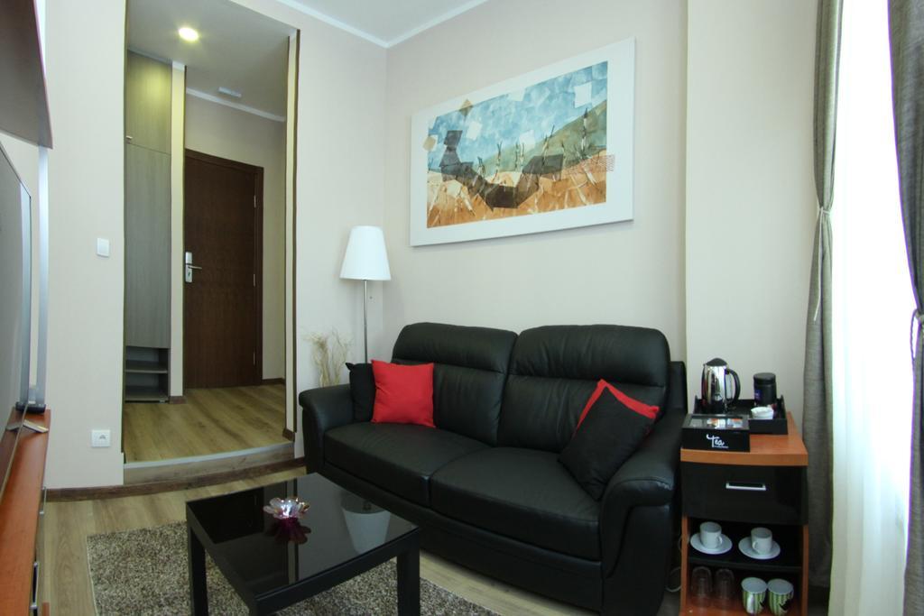 Gala Luxury Suites Belgrade Room photo